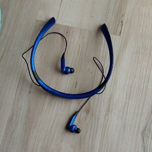 Samsung Blue Wireless Neckband Earphones